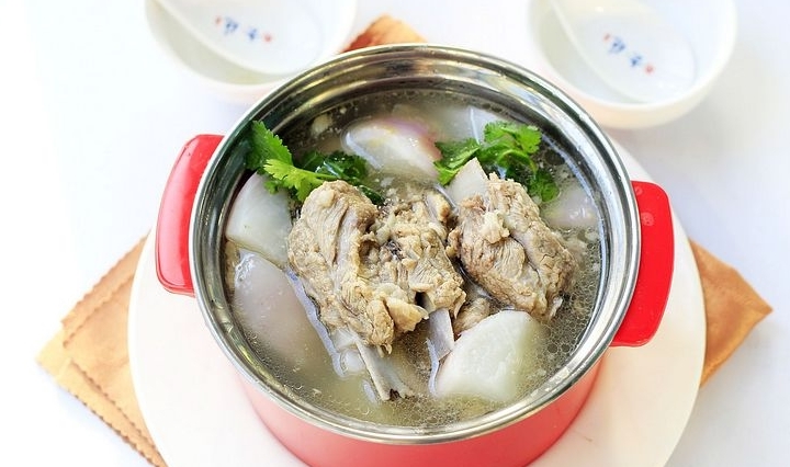人参|排骨和它炖，不油不腻，比人参都补，12月不吃它亏大了
