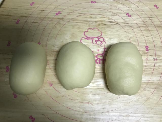 进行|只需一次发酵的吐司，操作省时，组织细腻松软拉丝，放三天也不硬