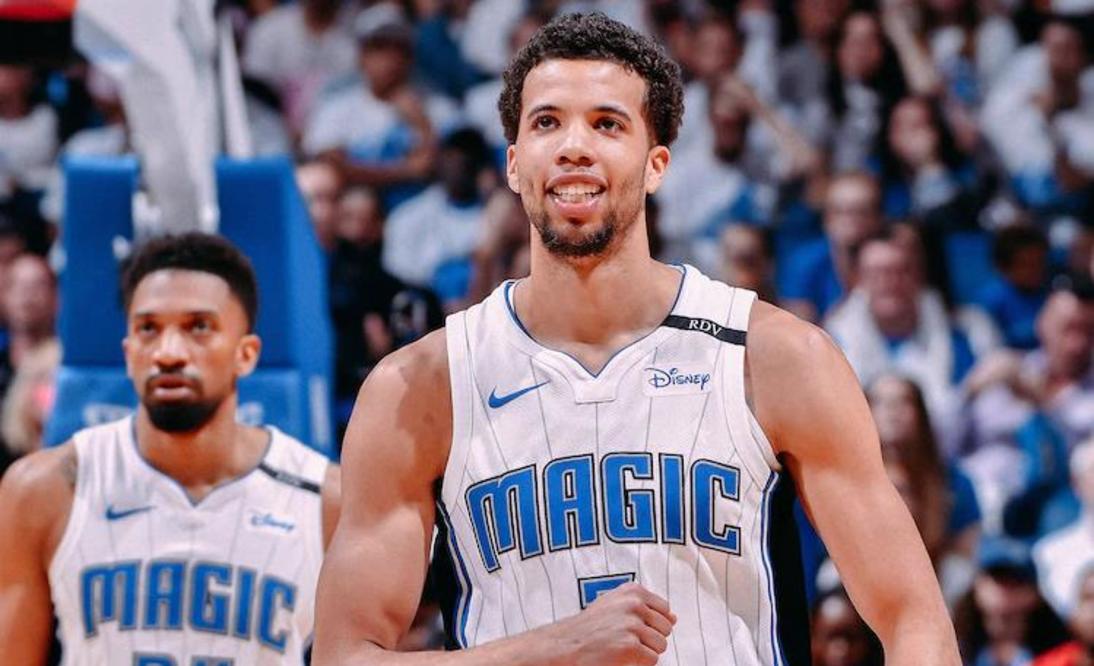 这些年来,迈卡威转投雄鹿,公牛,黄蜂,火箭和魔术.