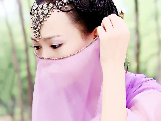 一身|赵丽颖、鞠婧祎、唐嫣、蒋勤勤、黄奕、黎姿,谁戴面纱最美最仙