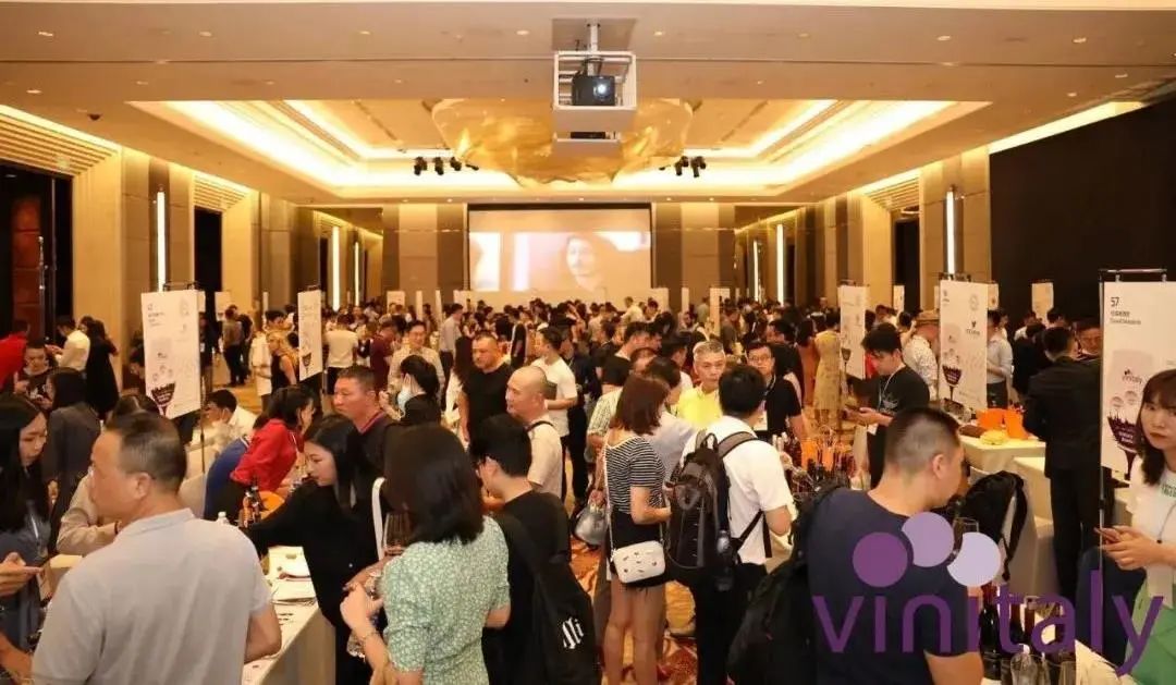 Wine|风土复杂关注高!Vinitaly中国路演带你盘点最热门的意酒产区