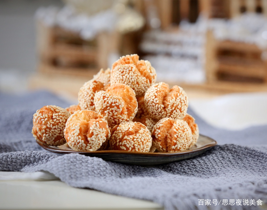 碗面|嘴馋，教你做零食，1碗面2个蛋，不揉不擀，半小时出锅，酥脆香甜