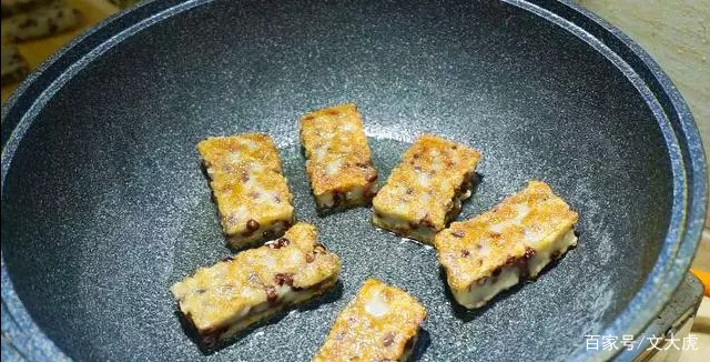 怎么做红豆糕软糯好吃 b680e1c9888d430799c38be47930c872.jpeg