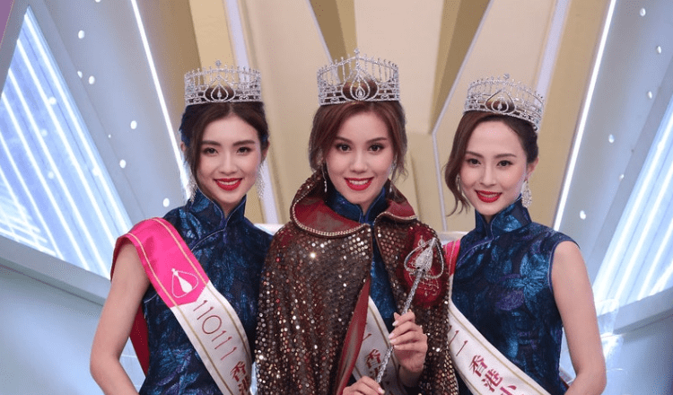 2021香港小姐前三名出炉 张学友时隔20年登台献唱 12位香港姐妹与她共舞