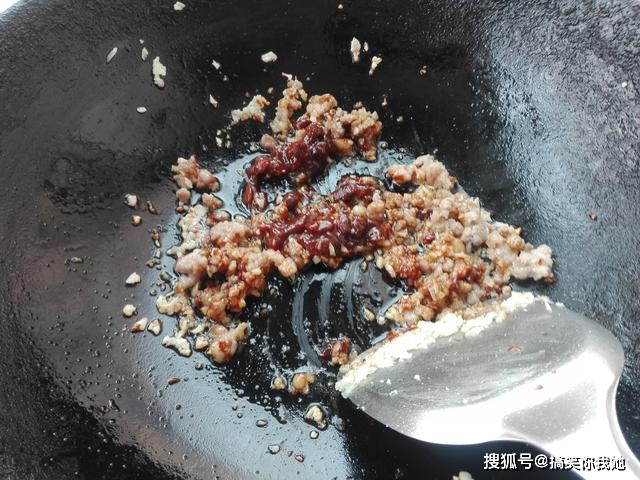 减脂餐晚上吃多少量 a7a0108ea8e347d9b2fc65911f0785c6.jpeg