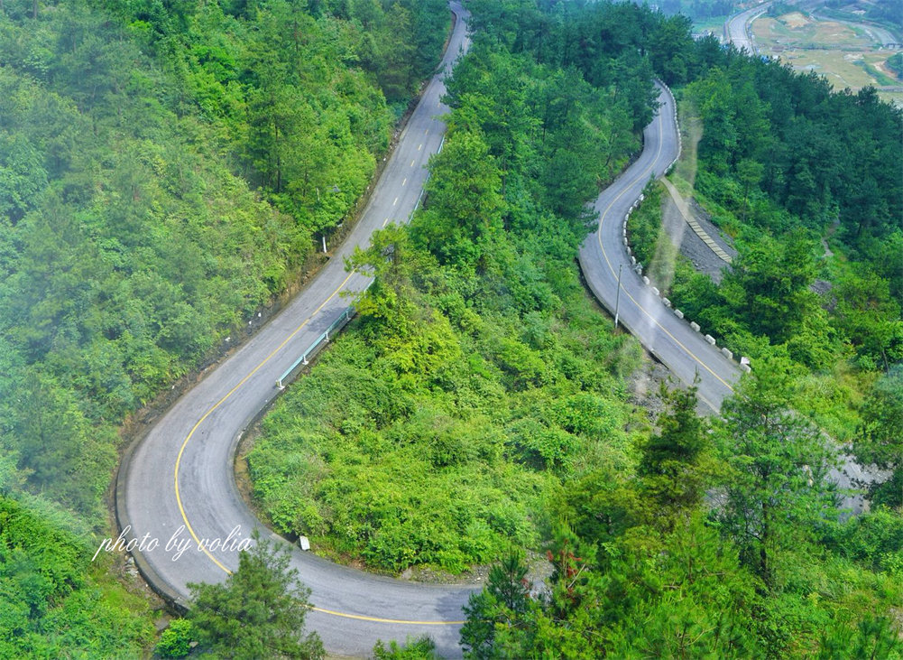 黔南龙里一个小众旅行地,有风车和草原,很适合亲子旅行,国庆赶紧约