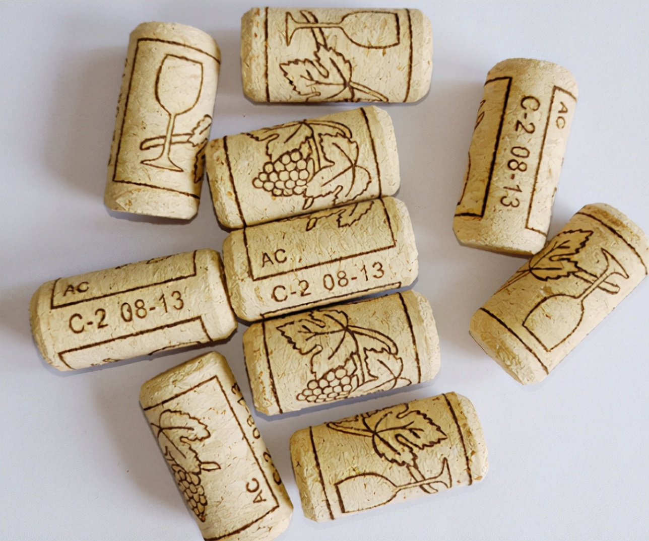 红酒木塞为何30年一轮回?四大隐藏价值让你洞悉小木塞的大秘密