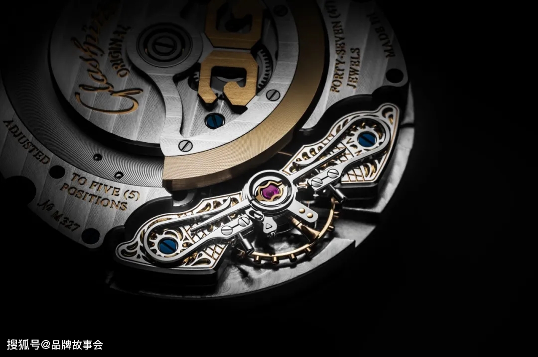 �ںϾ�����Ħ��,�����߽������յ�ԭ���ڳɶ���ʱ��֮��