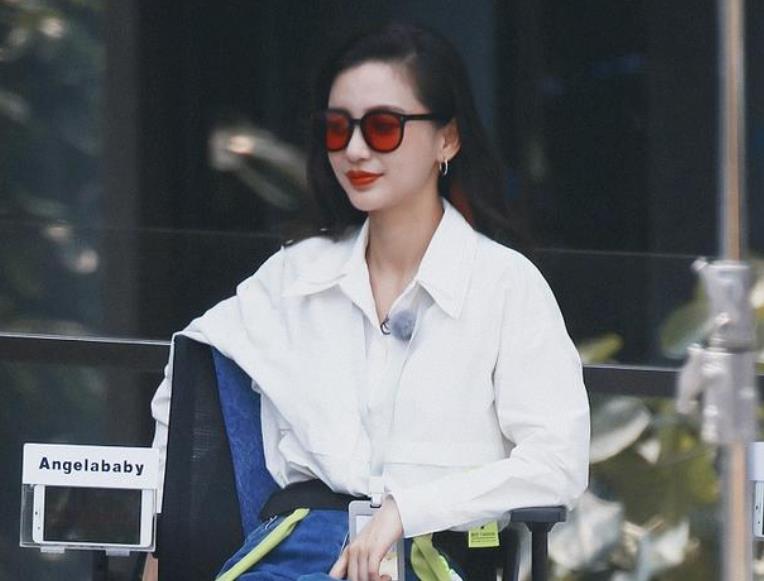 传闻|力破婚变传闻？baby与黄晓明同穿情侣装，隔空撒糖秀恩爱！
