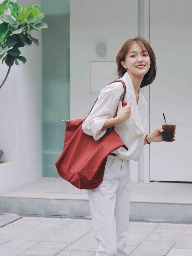 毛衣|裤子最不挑年龄了!不光百搭还能提升气质感,简约高级谁能不爱?