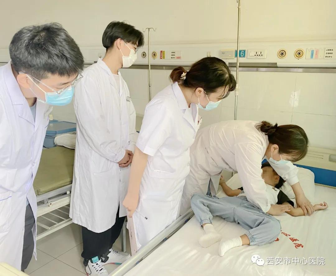 脾脏|5岁幼童眼睛肿的像灯泡，儿科医生却说了个奇怪的病名