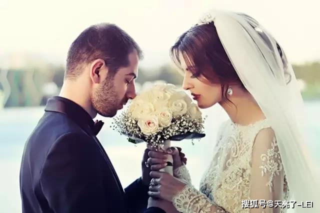 因为|妻子要第一个孩子，是害怕会离婚，现在不想要二胎也是担心离婚