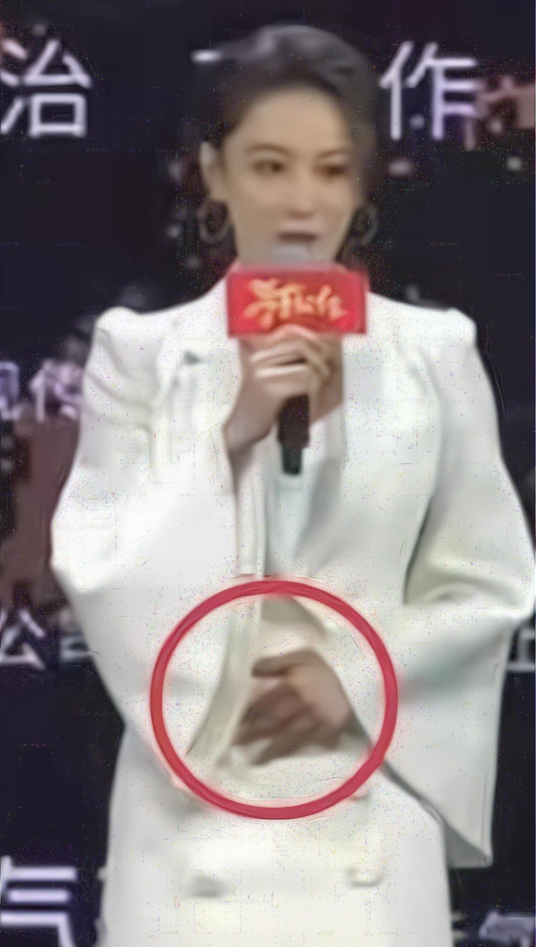 因为|张馨予自黑式调侃否认二胎传闻，暗戳戳秀恩爱，凭婚姻逆袭人生