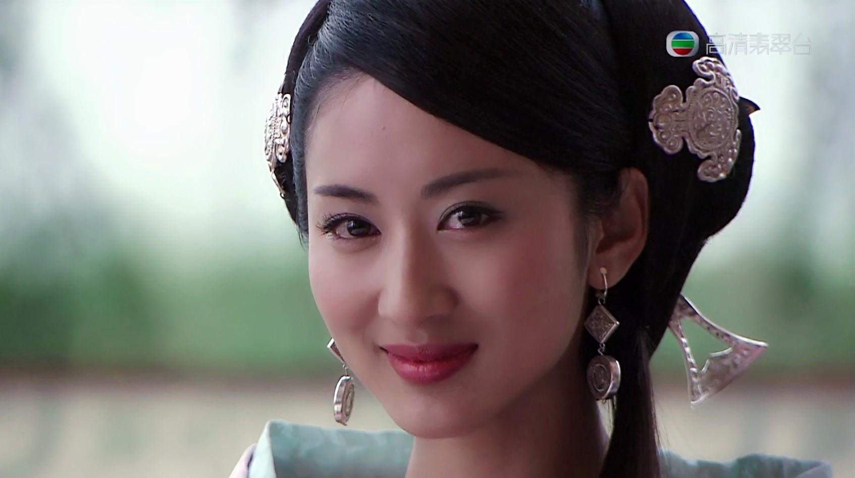 何赛飞|这6位女星的“狐狸眼”太美了,妩媚中透着灵动,媚到了骨子里