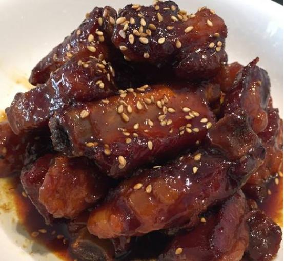 最简单的家常卤猪蹄 b6549cbf0c8e4cebad3721ad221f1787.jpeg