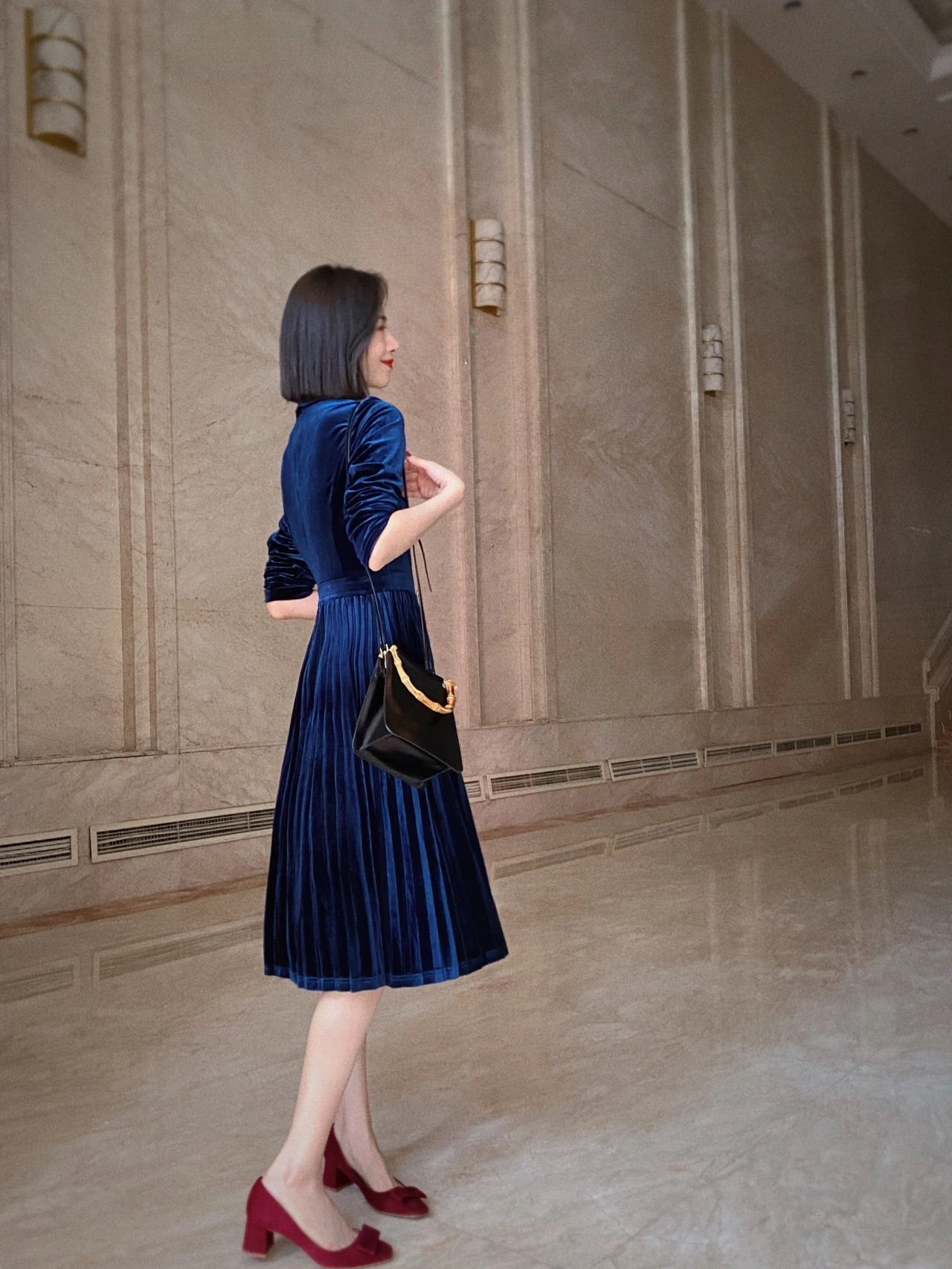 光泽感|职场穿搭丨37岁如果不再年轻,那就一直优雅吧