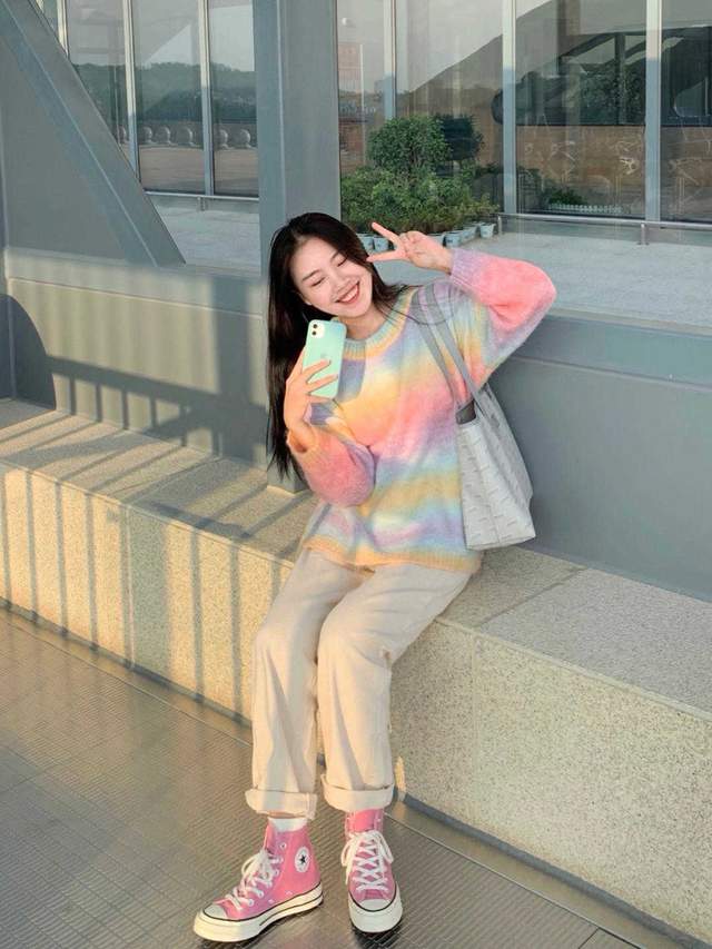 毛衣|裤子最不挑年龄了！不光百搭还能提升气质感，简约高级谁能不爱？