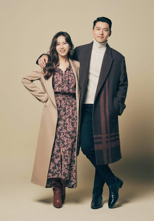 玄彬|38岁孙艺珍低调亮相,与玄彬穿黑色情侣装逛超市,郎才女貌太般配