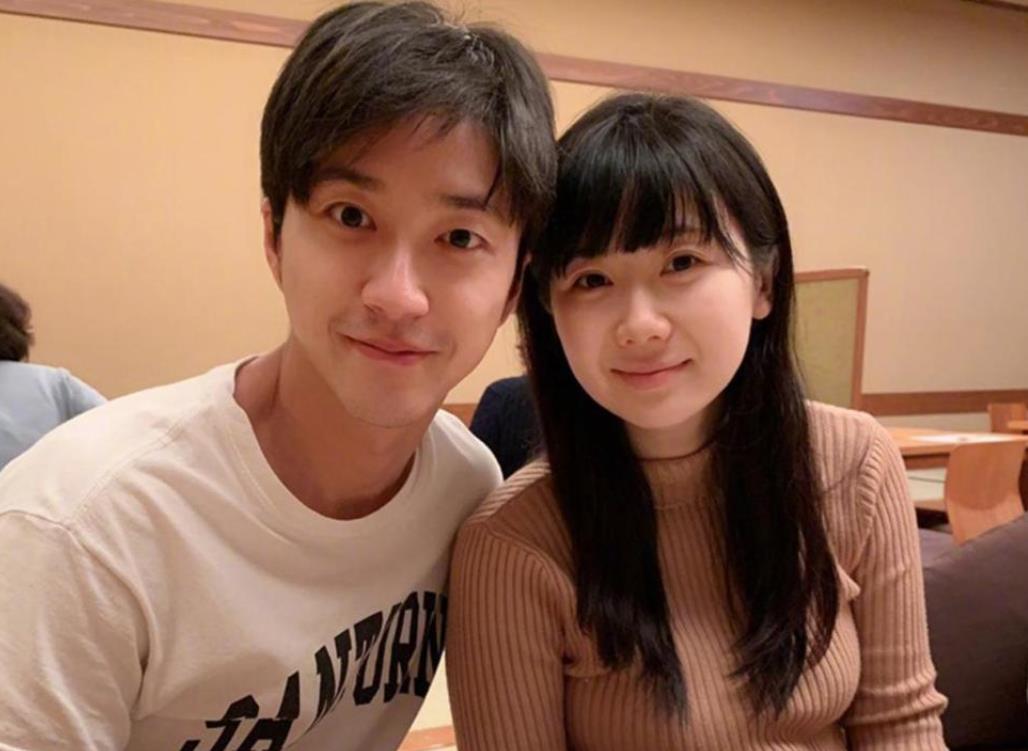 福原爱江宏杰离婚2个孩子归谁 869be49b23514fc28c57b0754eef265f.jpeg