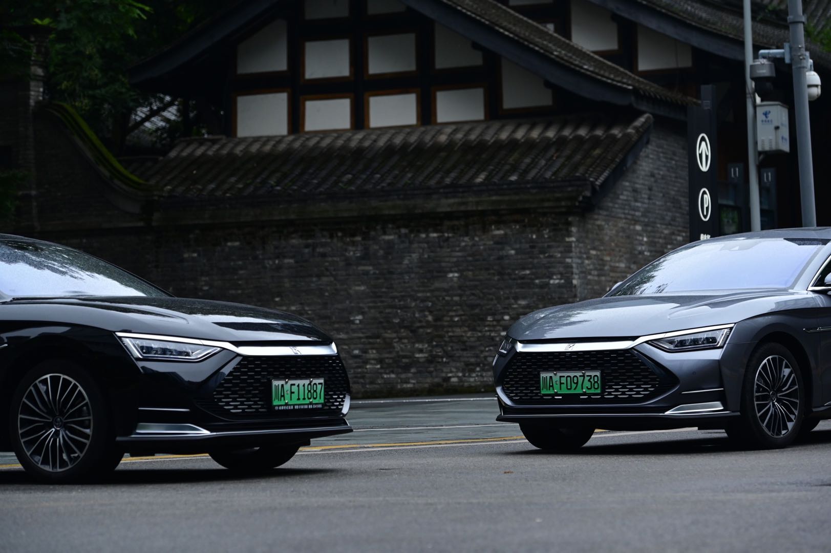 油耗低至14l47秒破百试驾比亚迪汉dm