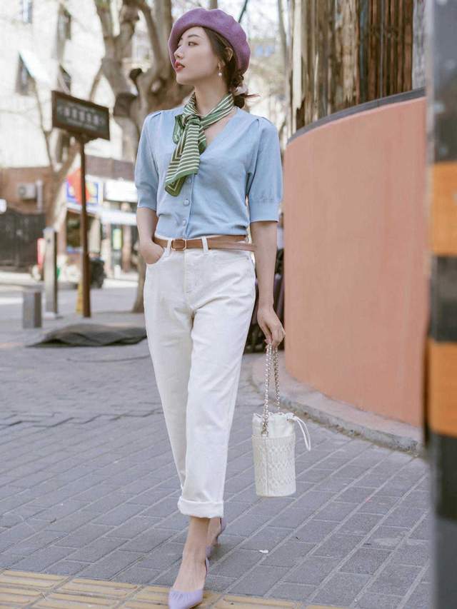 显得|秋季,针织衫怎么穿才高级?搭配半身裙或牛仔裤优雅洋气,超好看