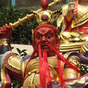 王灵官为什么能拦住孙悟空你看他的名字叫啥武器又是啥