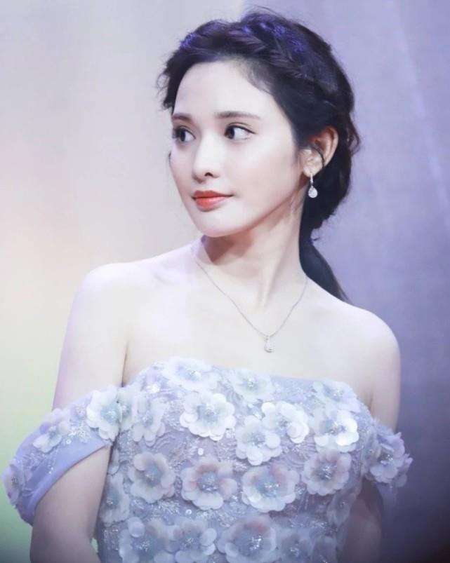 女神|《东宫》之后彭小苒有新剧要播,颜值依旧很高,男主还是超帅的他