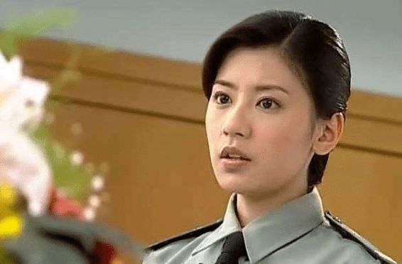 北影|她是徐静蕾贾静雯的大学同学，长得最丑成名最晚 ，但是红的却最红