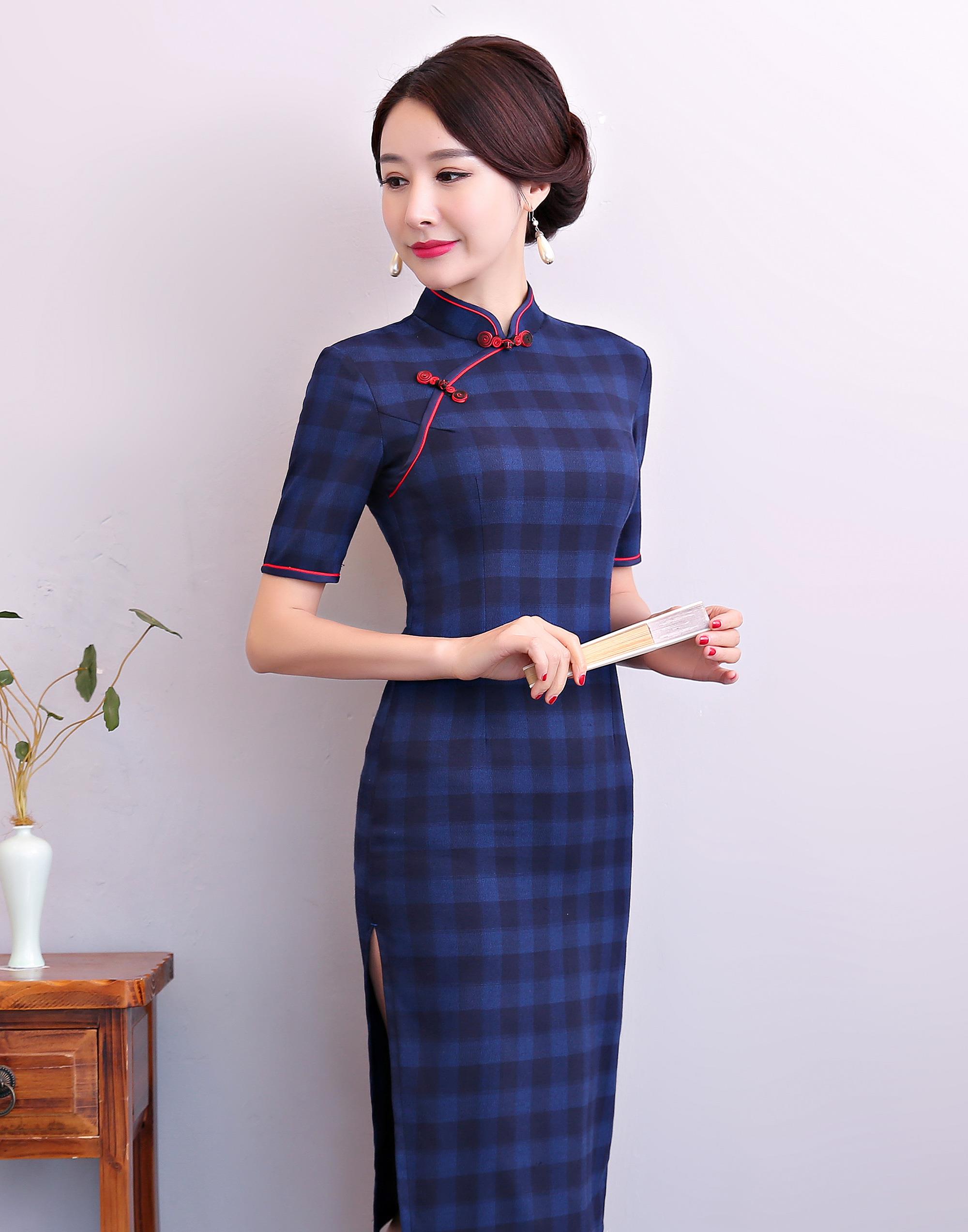 亮点|冬天穿旗袍需要搭配丝袜吗？搭配了丝袜的旗袍才有亮点，不是吗？