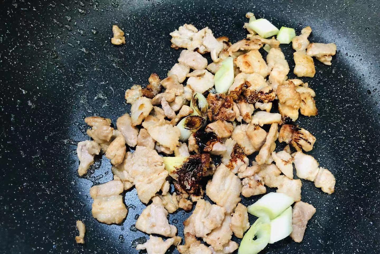 炒肉丝需要哪些佐料 a967dddeb24e44b3821cebff5bee1c0d.jpeg