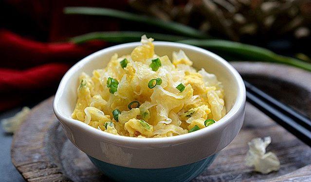 银耳怎么炒鸡蛋 d2129972e2124b47bc36b762e85c0190.jpeg