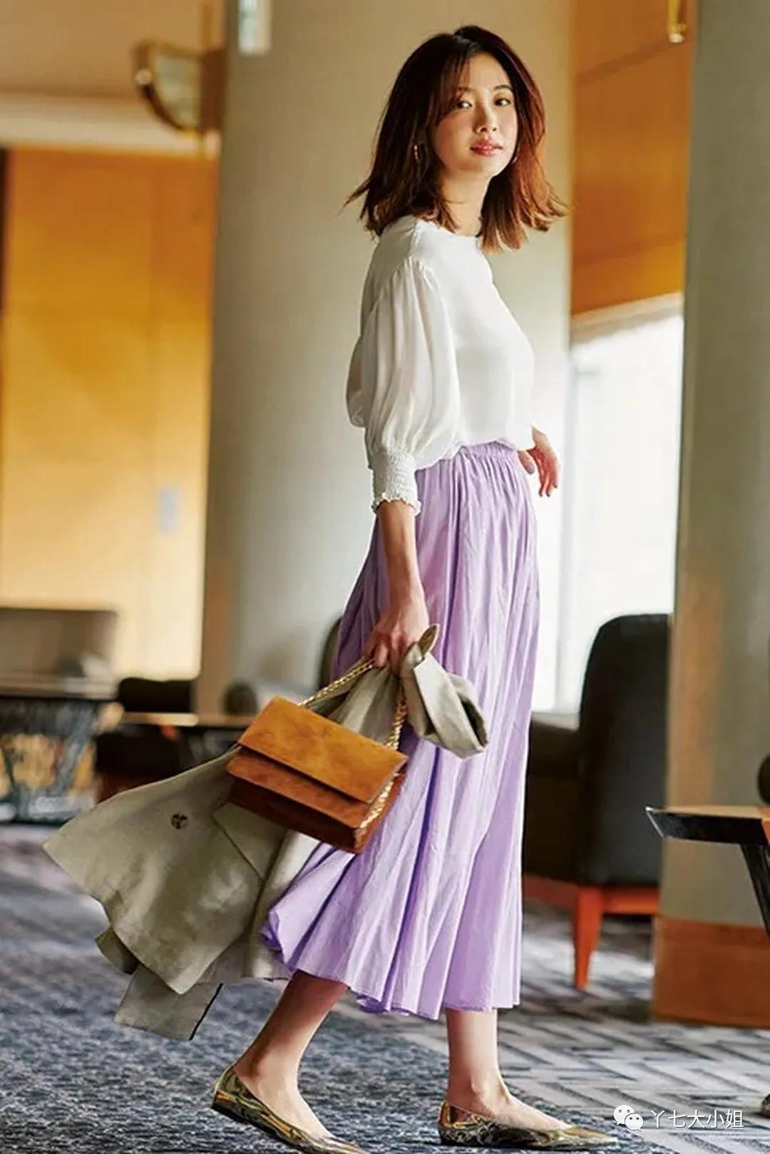 丁香紫|今天秋冬,一定要pick这两个颜色:丁香紫+市区褐