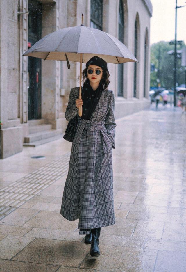 整体|三木果然是“穿搭教科书”,每一套穿搭都优雅高贵,照着穿准没错