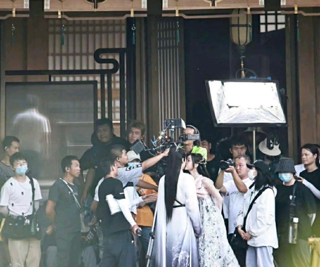 张凌赫|广电抵制耽改，118位男主被牵连，59部已拍耽改剧怎么办？