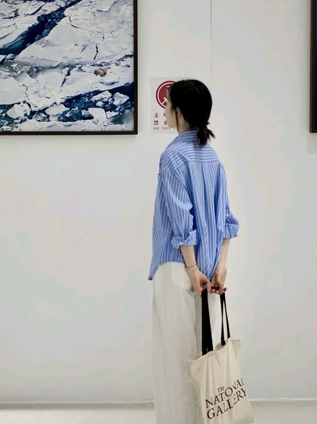 黑色|简单温柔的穿搭不挑人,只要懂得穿搭技巧,轻松成为人群中的焦点