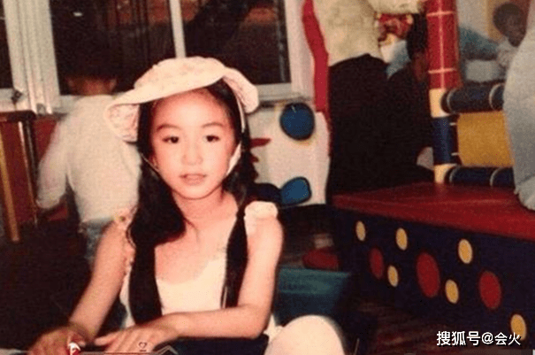 生活|脸部肿胀被疑整容过度,直播卖货销量冲第二,娄艺潇要转行当网红吗?