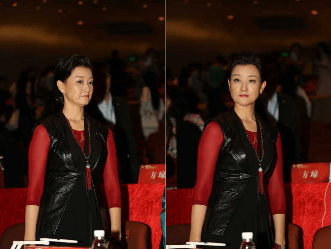 黑色|虽然宋祖英的年纪有点大,但看脸就像30岁一样,穿撞色服装太嫩了