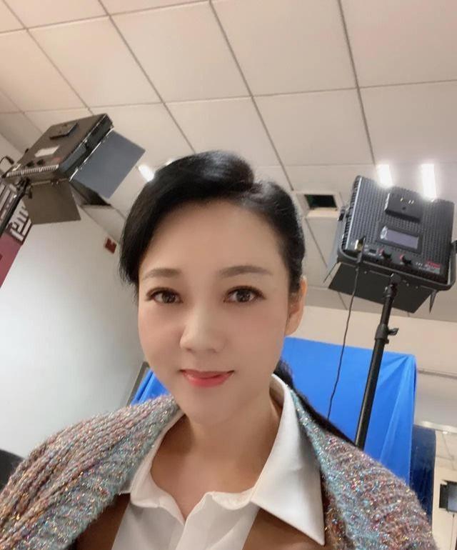 卫视|57岁的李彬，状态颇为憔悴，他是个妥妥的妻管严，他为何怕老婆？