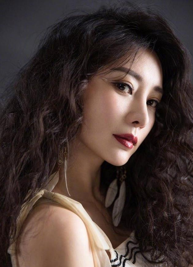 卫视|57岁的李彬,状态颇为憔悴,他是个妥妥的妻管严,他为何怕老婆?