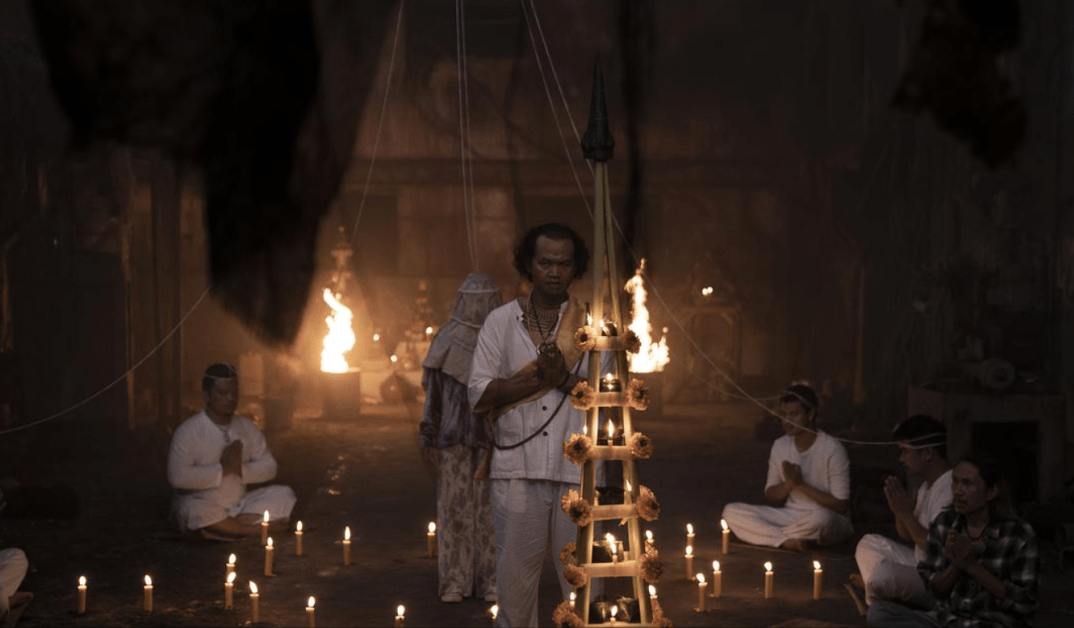 原则|《灵媒》到底怎么样？预告一出全网夸豆瓣评分才7.0？