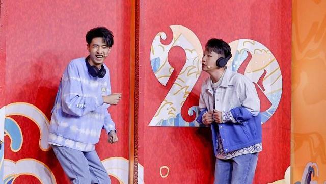 喜剧|秦霄贤成为《喜剧人7》总冠军德云社无一人道贺,原因实在扎心!