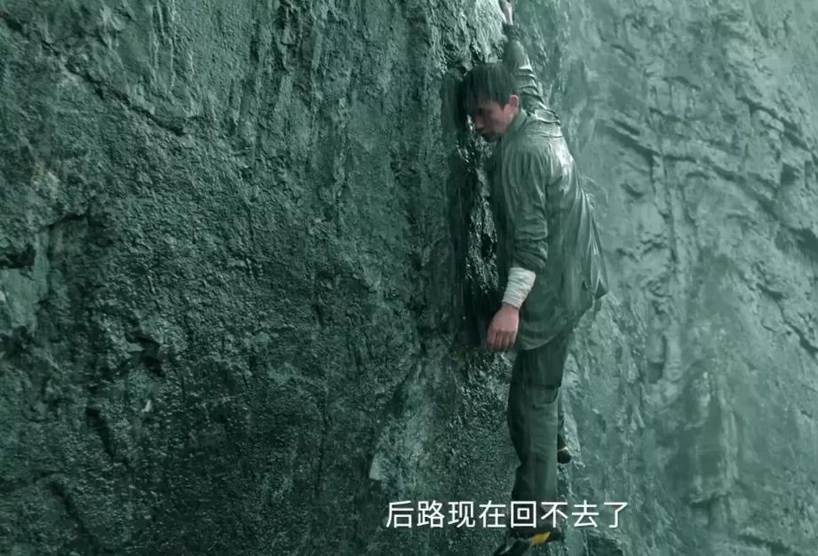 情节|《峰爆》是拍给小朋友看吗？细节处理不到位，不少环节不合理！