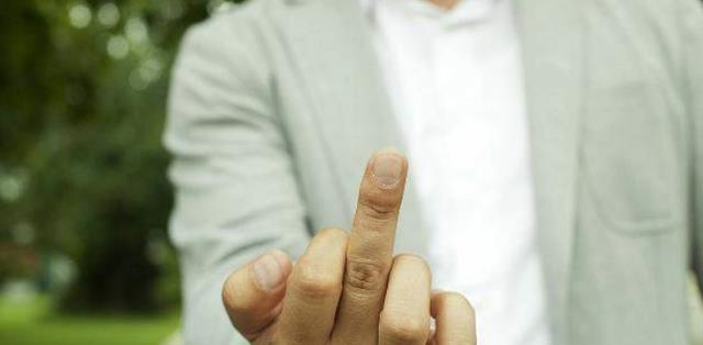 肝脏|肝是否健康？“竖起中指”若无这3个情况，或说明肝脏不错