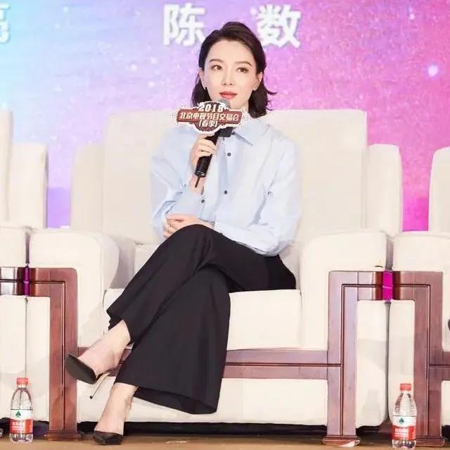 俞飞鸿|穿阔腿裤时尽量别搭平底鞋！看看俞飞鸿、陈数，这样穿是有多美！