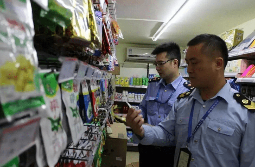 因为|教育部传来消息,中小学将关停小卖部,学生的“快乐”消失了