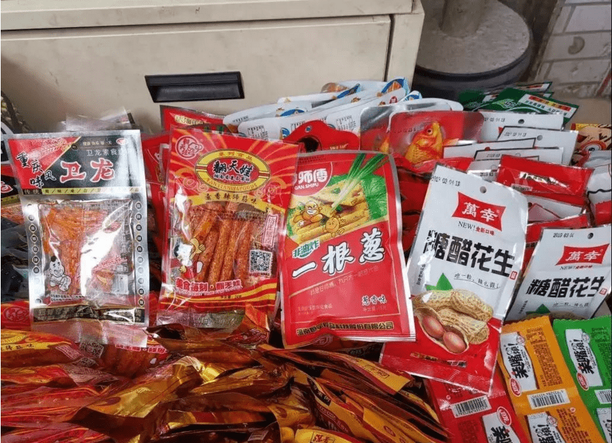 因为|教育部传来消息,中小学将关停小卖部,学生的“快乐”消失了