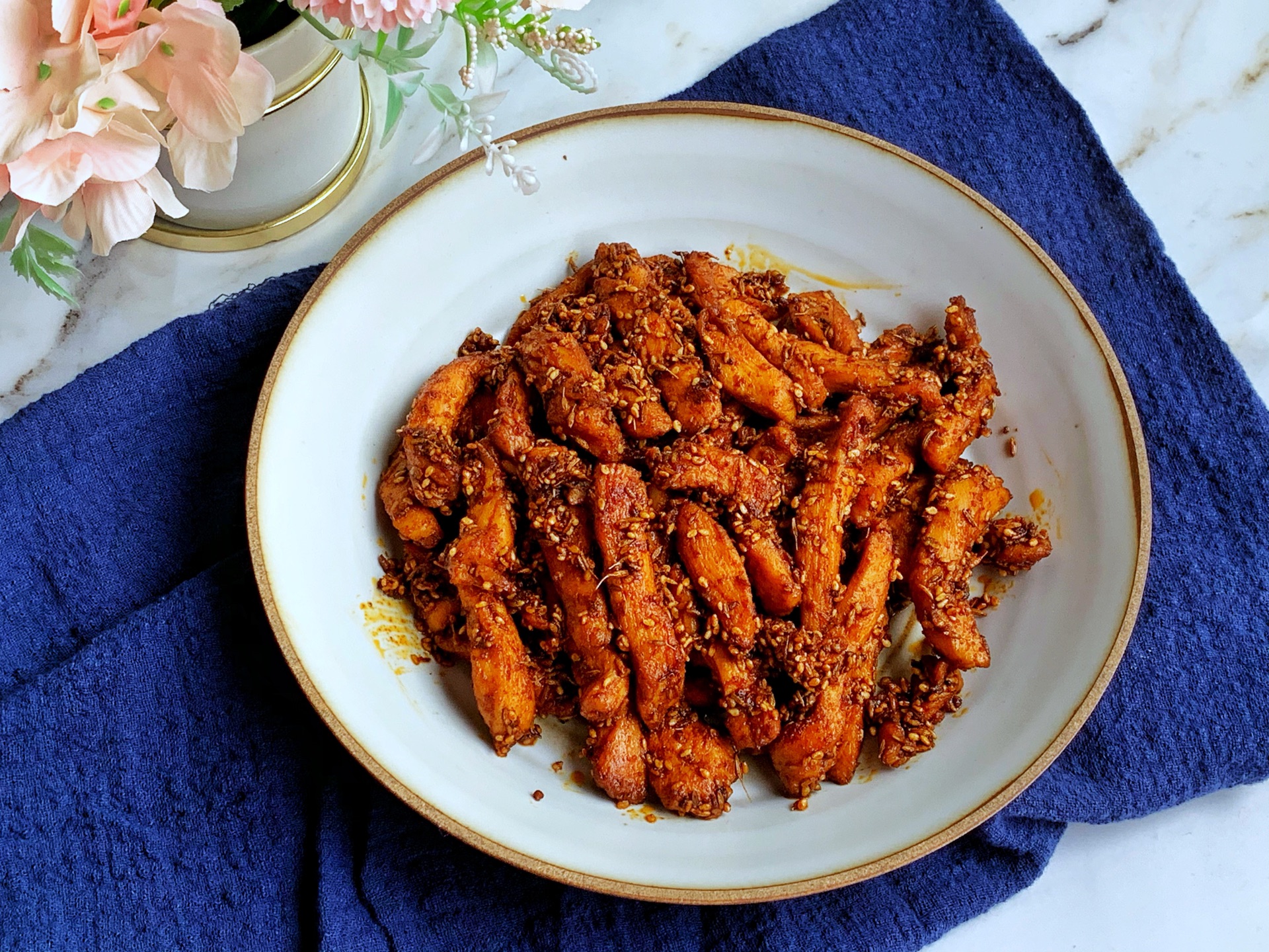 原创低脂酥脆的孜然鸡肉条,又能当菜又能当零食,太解馋了