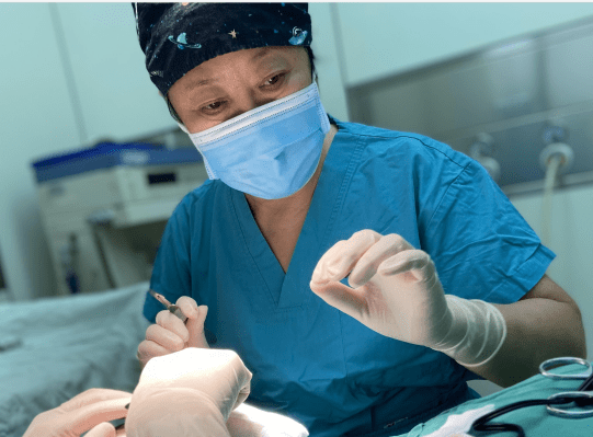 美容|北京八大处整形医疗美容医院杨庆华：双眼皮术后为什么出现瘢痕