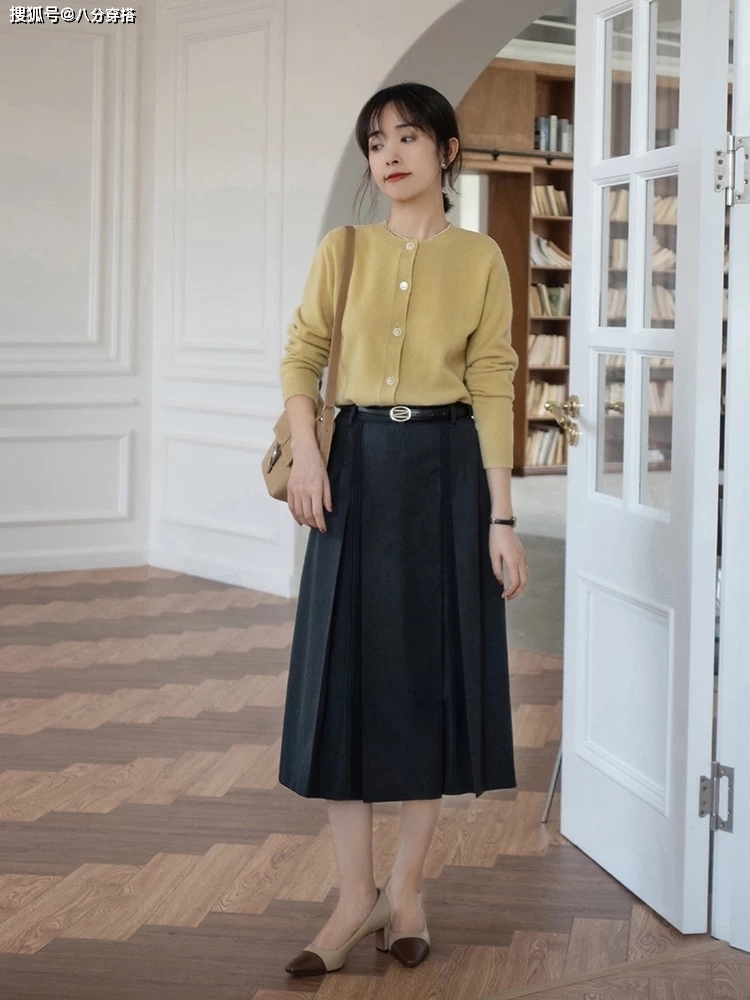 颜色 秋季穿搭没头绪？看看这些简约温柔的气质穿搭，实用百搭不挑人