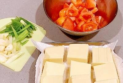 番茄酸甜食材推荐 68a8dee86d41442eae399ac493bc739e.jpeg